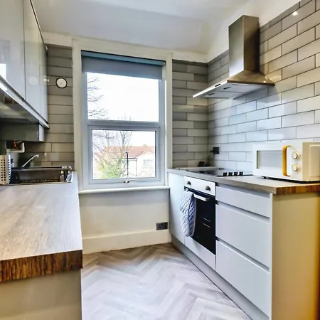 Amazing 2 Bed London Apartment Exterior photo